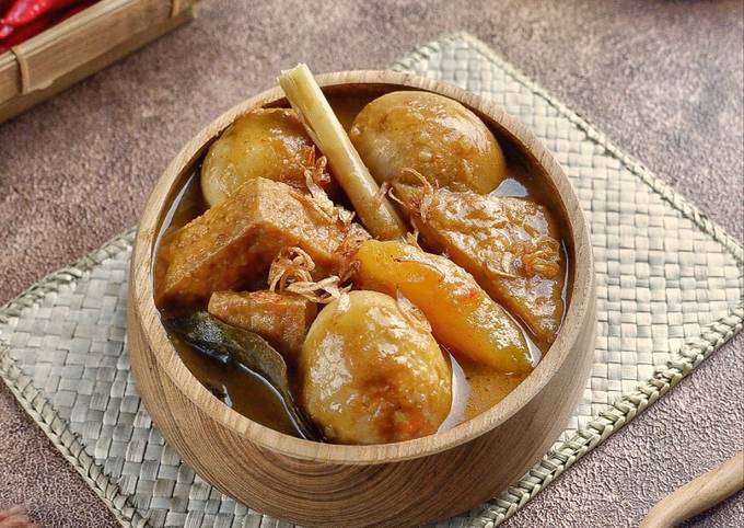 Cara membuat Semur Telur Tahu Kentang Cara membuat Semur Telur Tahu Kentang