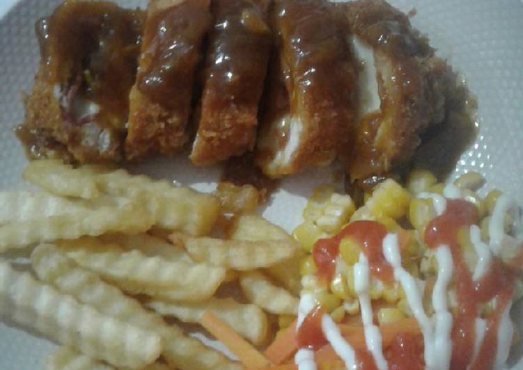Bagaimana Menyiapkan Chicken Cordon Bleu yang Lezat Sekali