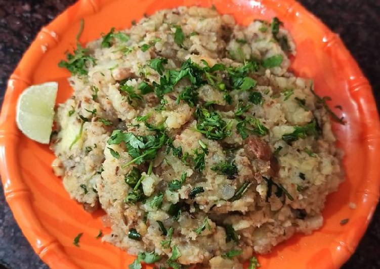 Recipe of Favorite उपवासाची बटाटा भाजी