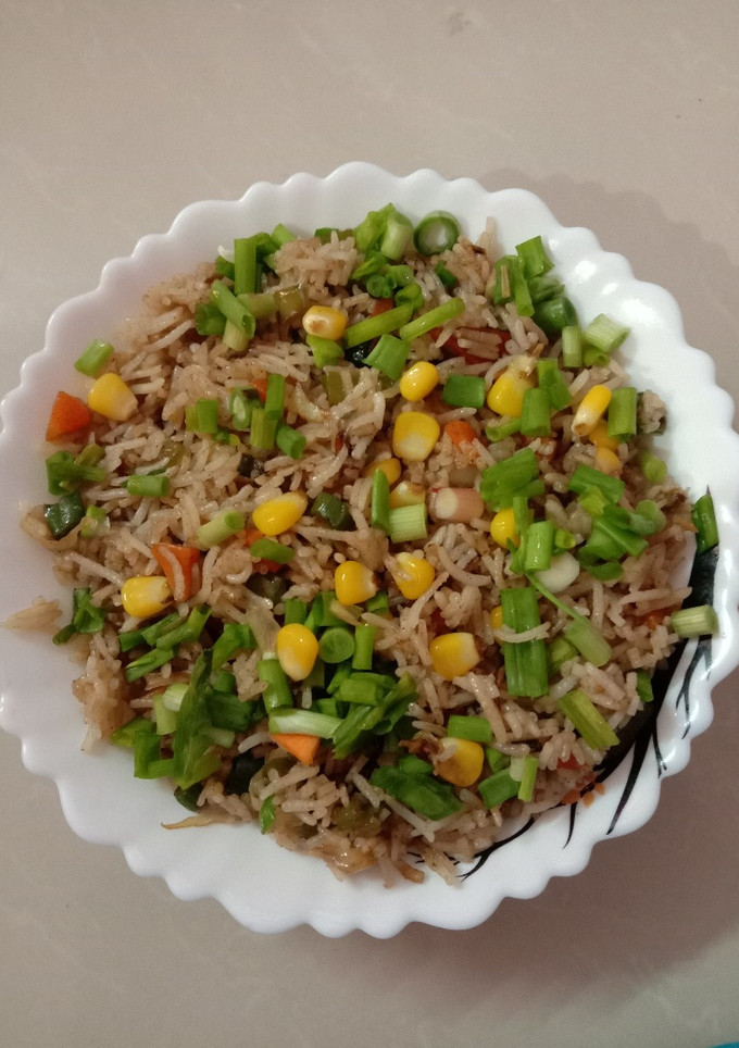 ஸ்வீட் கார்ன் ஃப்ரைடு ரைஸ் செய்முறை முக்கிய புகைப்படம்