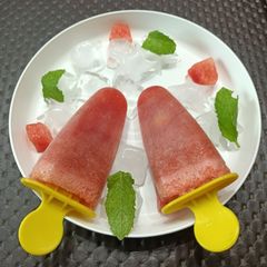 A picture of Watermelon Popsicle.