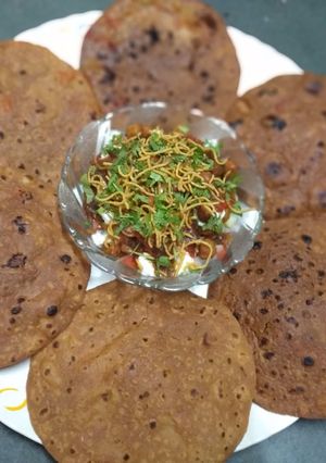 ફ્રાઈ રોટી ચાટ રેસીપી મુખ્ય ફોટો