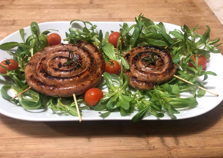 Girelle di luganica 
Con valeriana selvatica