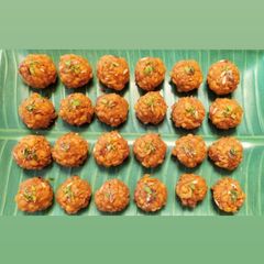 A picture of Boond boond se ladoo.