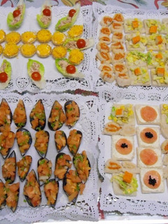 Una foto de Aperitivos, canapés y entrantes variados para las fiestas