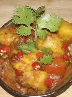 আলুর দম(Aloor dum recipe in bengali) রেসিপির প্রধান ছবি