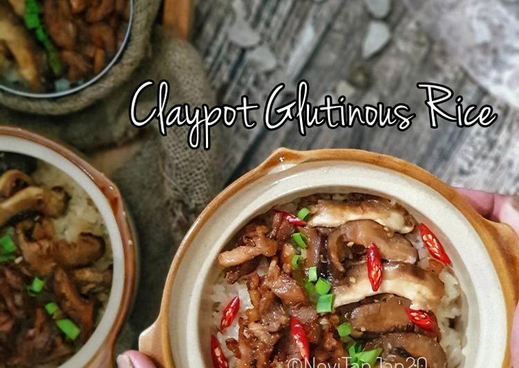 44. Nasi Ketan Ayam Jamur / Claypot Glutinous Rice