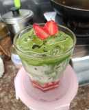 Strawberry Matcha Oatmilk