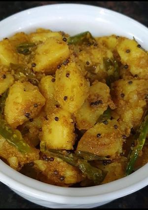 A picture of Fried idli.