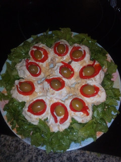 Una foto de Huevos rellenos con atún