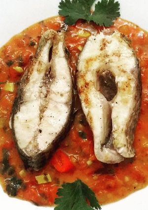 Foto de Postas de Tilápias ao Molho de Tomates com Especiarias