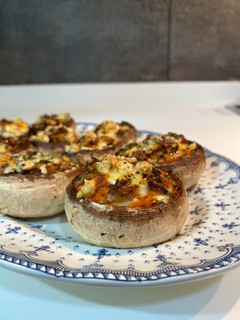 Una foto de Champiñones rellenos de sobrasada y quesos