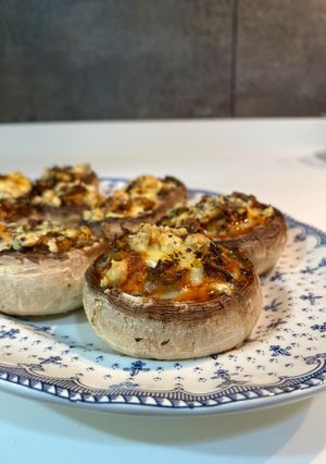 Foto principal de Champiñones rellenos de sobrasada y quesos