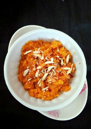 A picture of Pressure cooker gajar halwa recipe Instant carrot halwa.