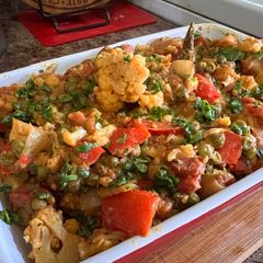 A picture of Mixed vegetable karahi.