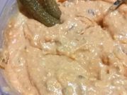 Una foto de salsa para panchos cebolla
