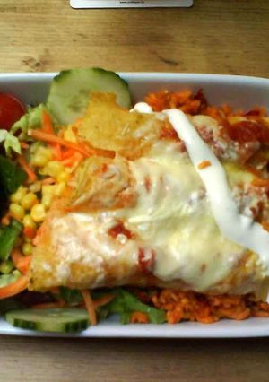 A picture of Enchiladas De POLLO.