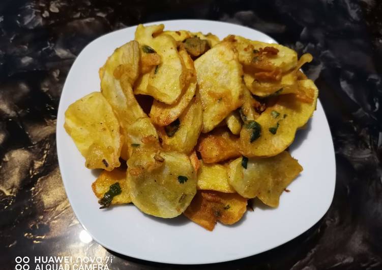 Recipe of Quick Potato bhajia #themechallenge #deepfriedsnacks