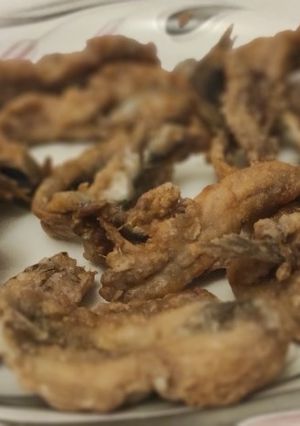 Una foto de Boquerones sin espina con toque de limón fritos y crujientes