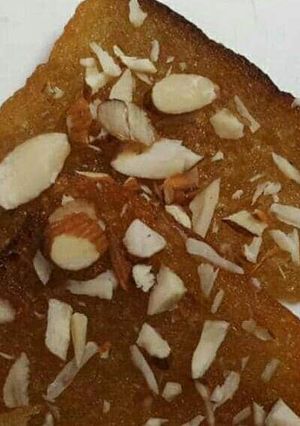 A picture of Shahi tukda.