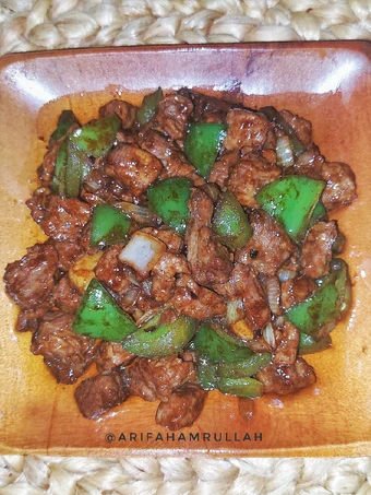 Langkah Mudah untuk Membuat Resep Sapi Lada Hitam (Saus saori) yang Lezat