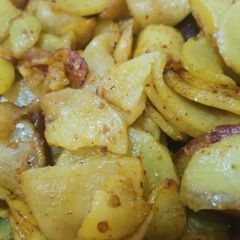A picture of Aloo fry.