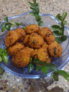 பருப்பு வடை(Paruppu vadai recipe in tamil) செய்முறை முக்கிய புகைப்படம்
