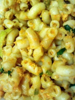 A picture of Fried Asian chilli macaroni.