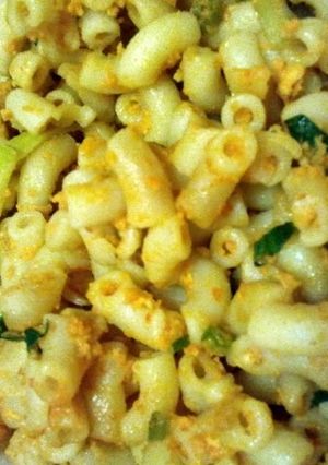 A picture of Fried Asian chilli macaroni.