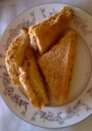 A picture of Tin fish sandwich.