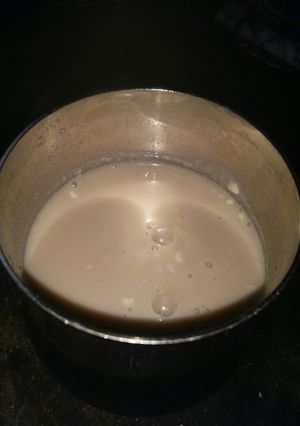 A picture of Horlicks milk.