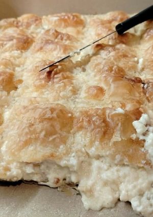 Φωτογραφία της συνταγής (Ζαμπονο)τυρόπιτα με μπεσαμέλ