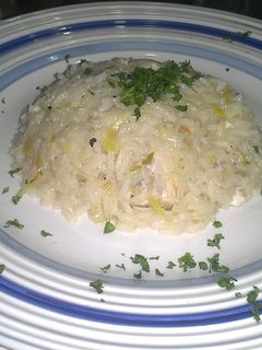 Una foto de Arroz con atún blanco