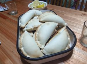 Una foto de Empanadas de pollo