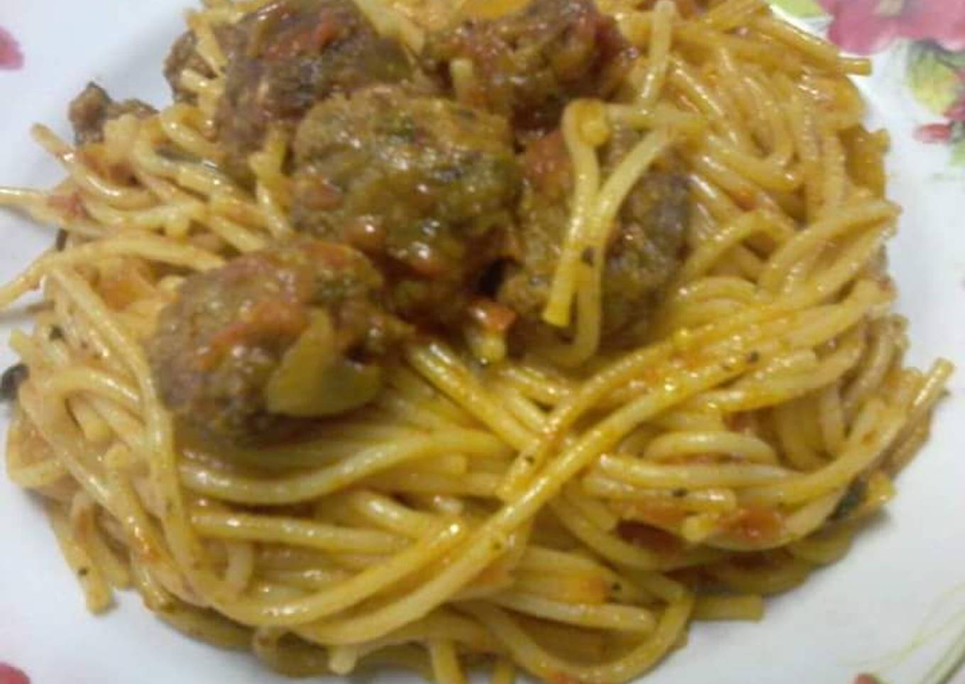 Spaghetti and meatballs