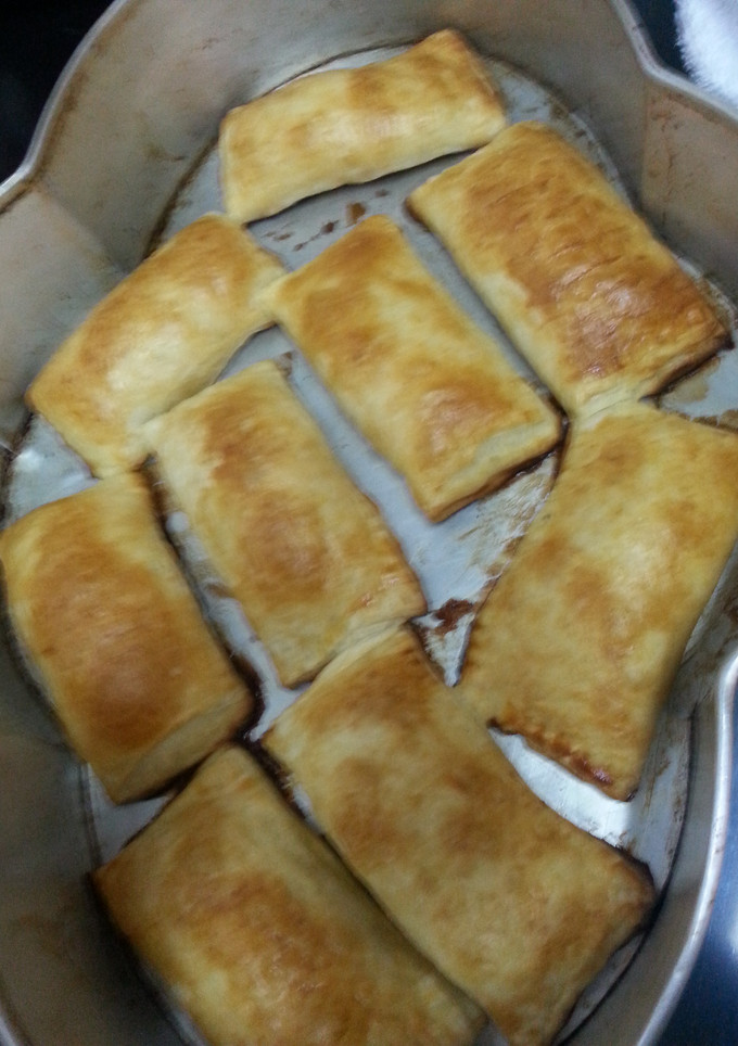 Una foto de Pastelitos de pollo o carne al horno