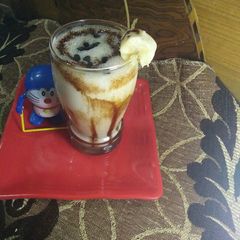 A picture of Chocolate banana milk shake.
