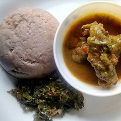 A picture of Kuku kienyeji, Ugali & Mboga.