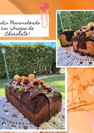 Una foto de Budín Marmolado, con Trozos de chocolate🍫🥰