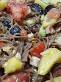 Fideos de soba con frutas