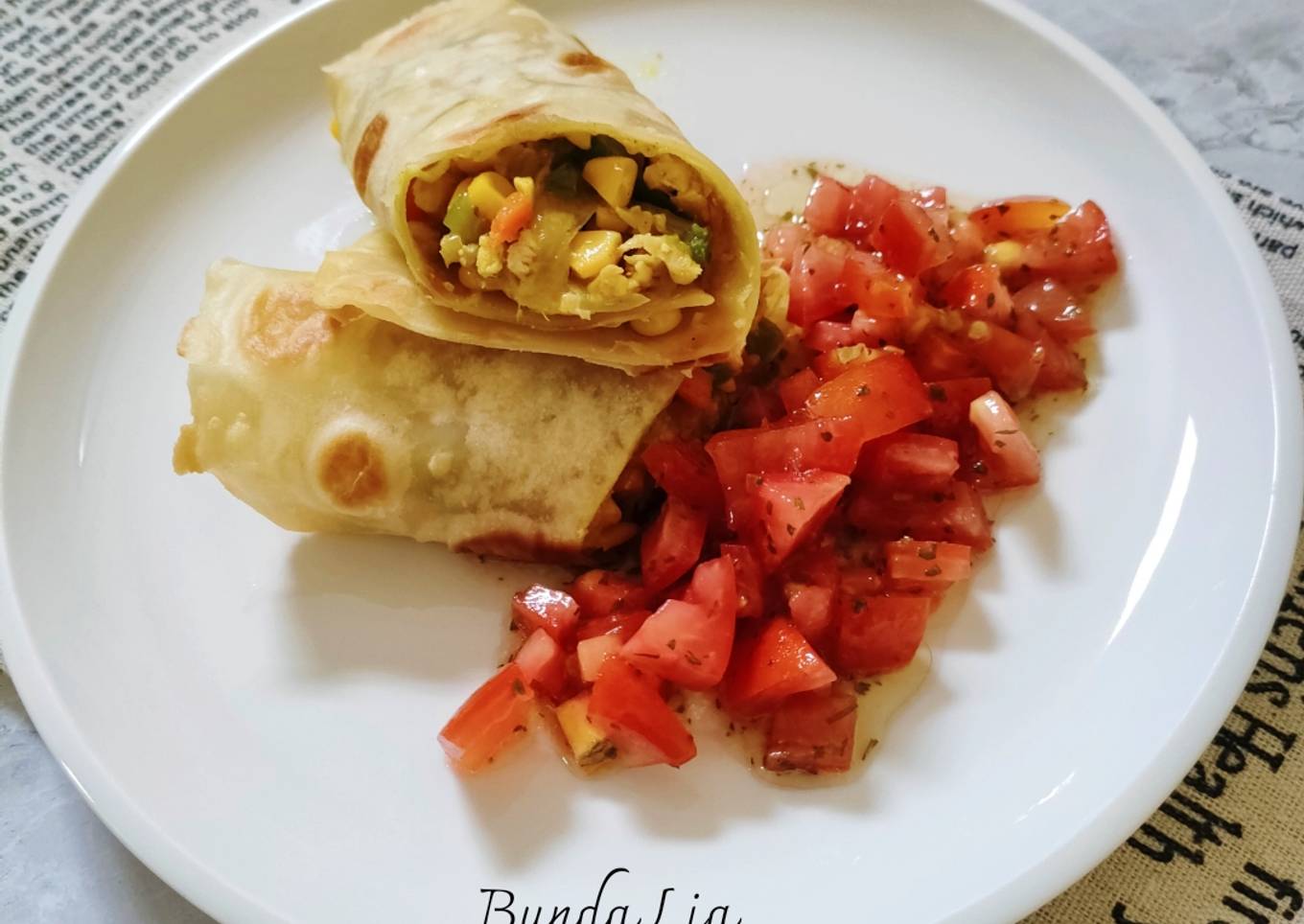 Tortilla Chicken Wrap With Tomatoes Salad