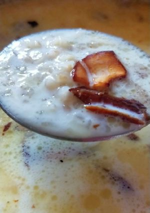 A picture of Broken wheat daliya kheer.