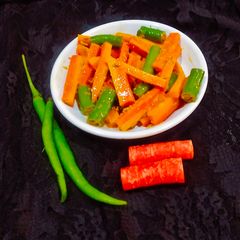 A picture of Instant Chilli And Carrots Pickle.