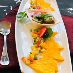 A picture of Whosyna’s Nachos Salad.