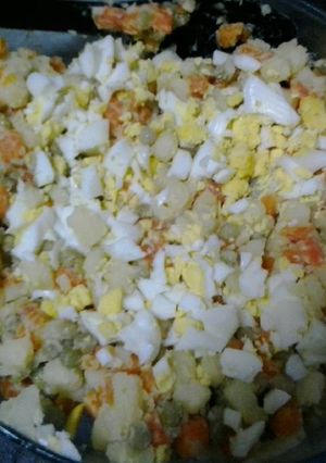 Una foto de Ensalada rusa tradicional