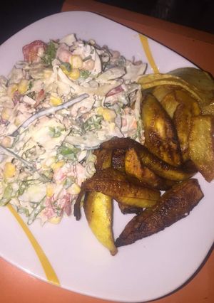 A picture of Salad & fried plantain.