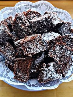 Una foto de Bizcocho de chocolate 1, 2, 3