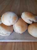 Pan con dulce de membrillo