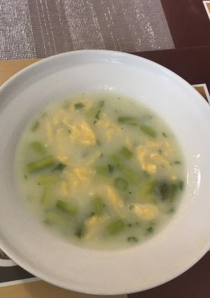 Spárgaleves recept fotója