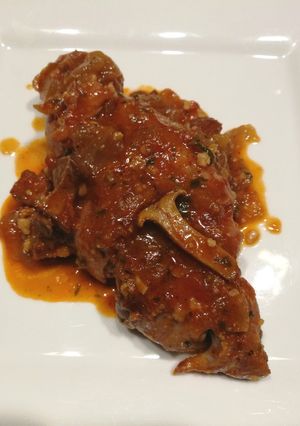 Una foto de Pies de cerdo guisados 🐷
